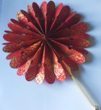 Fan - gold on red