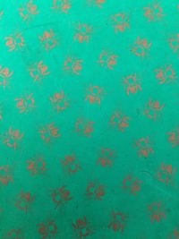 Bee - copper on dark green